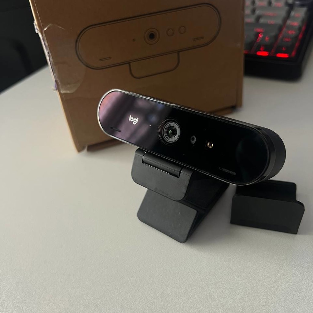 Вебкамера Logitech Brio