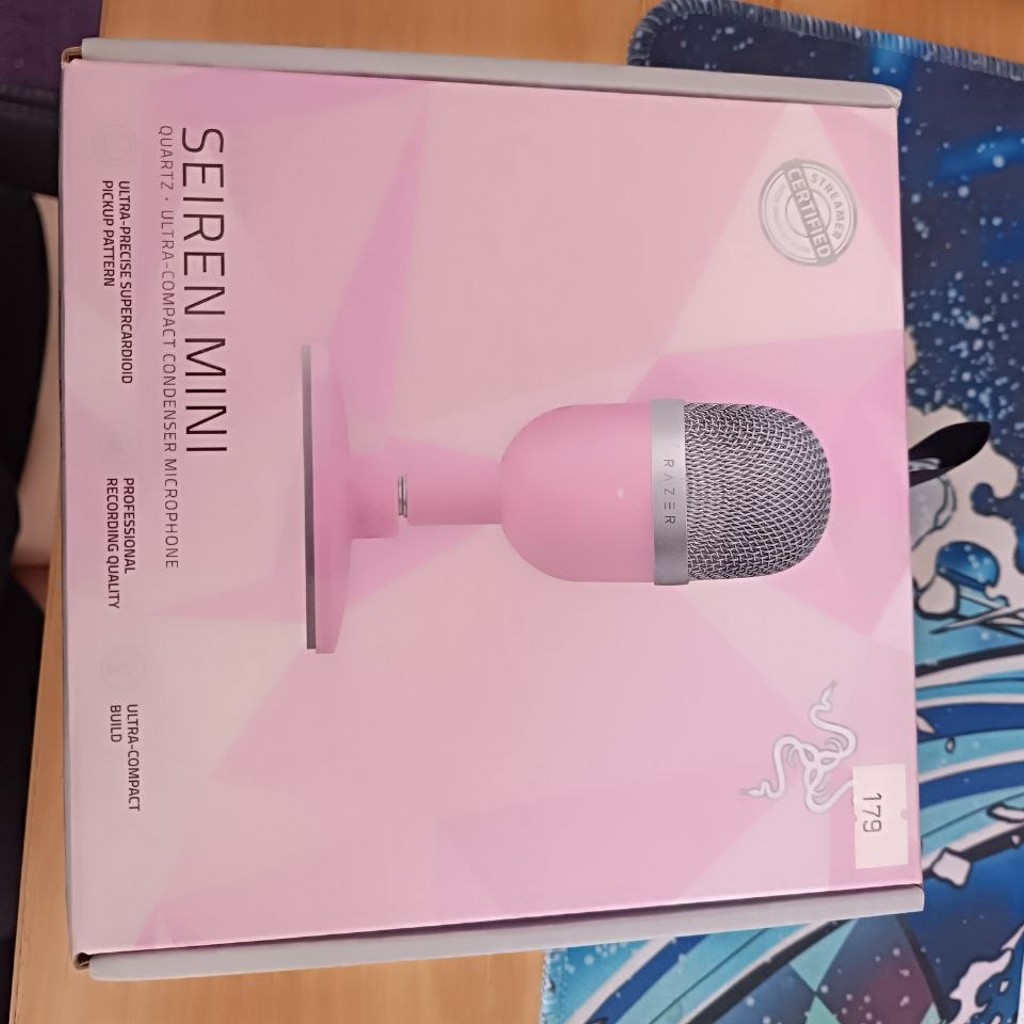Конденсаторный микрофон Razer Seiren Mini