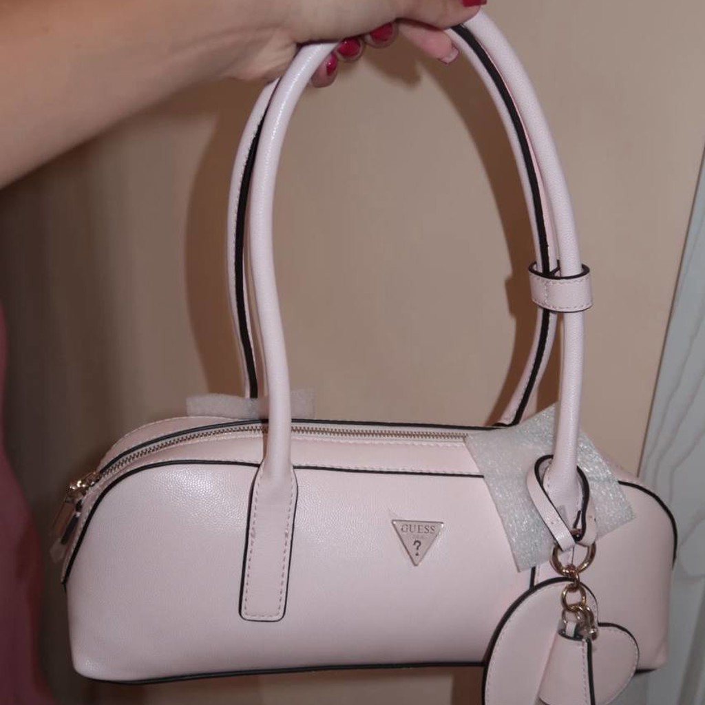 Сумка Guess