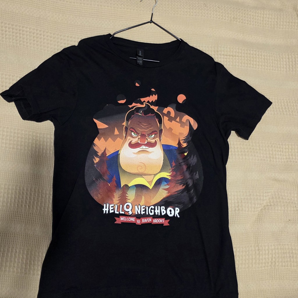 Футболка Hello Neighbor