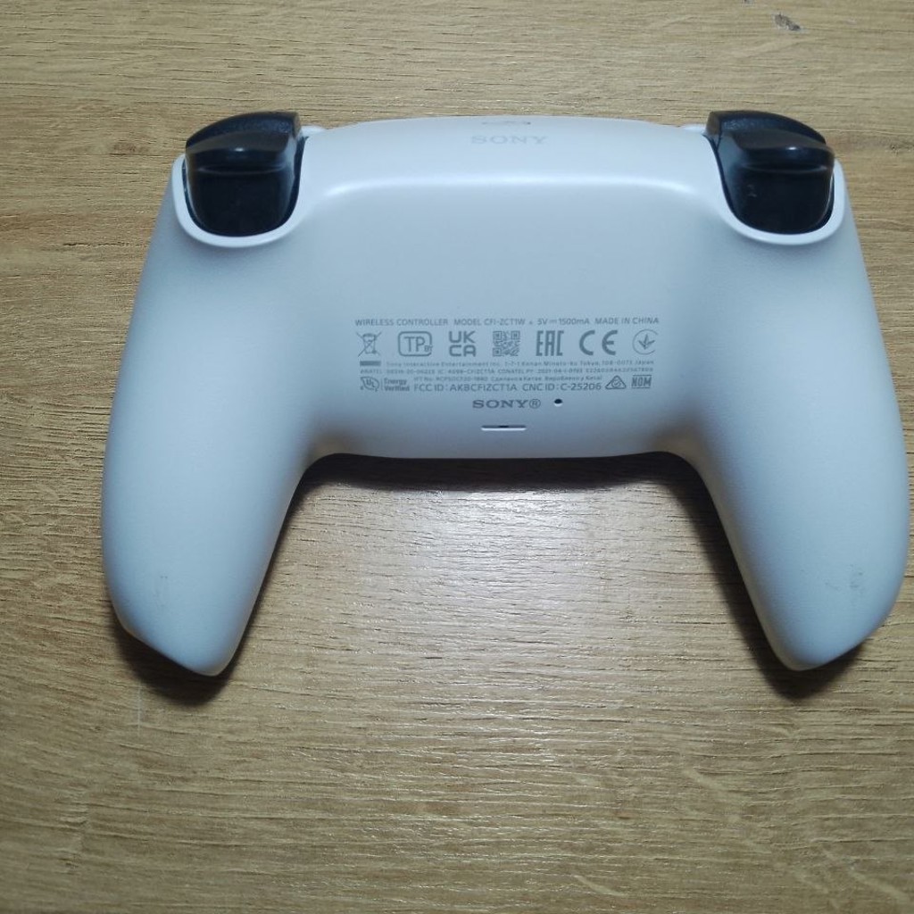 Геймпад DualSense для PS5