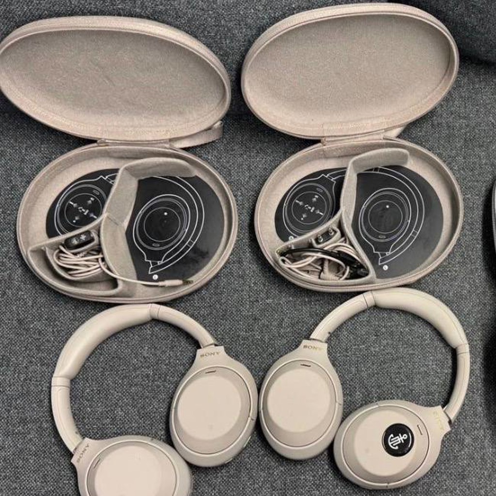 Наушники Sony WH-1000XM4