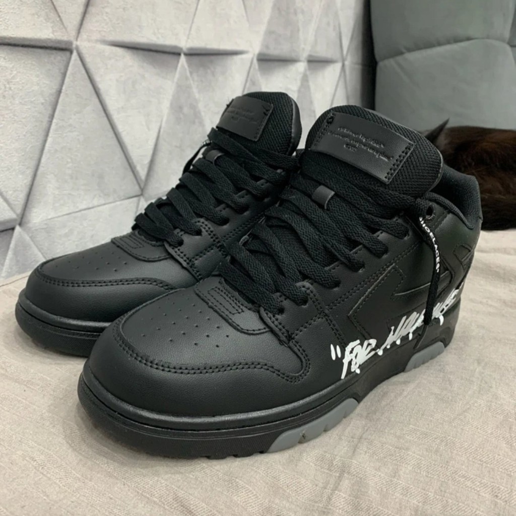 OFF-WHITE be right back