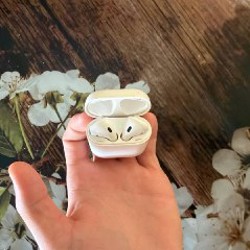 Airpods 2 - фото 3