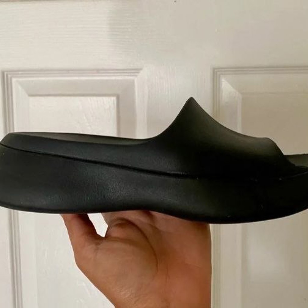 Шлёпки ZARA