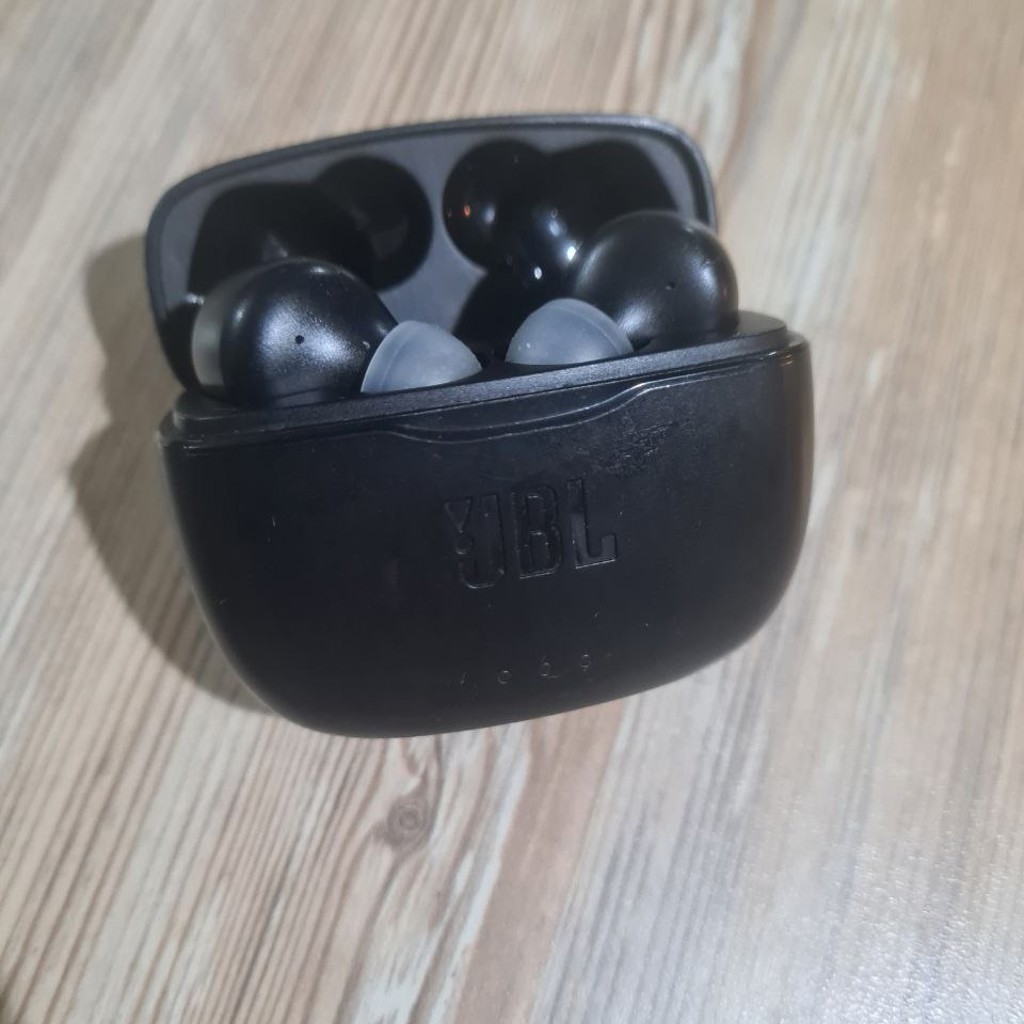 Наушники JBL Tune 215TWS