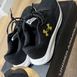 Кроссовки Under Armour - фото 1
