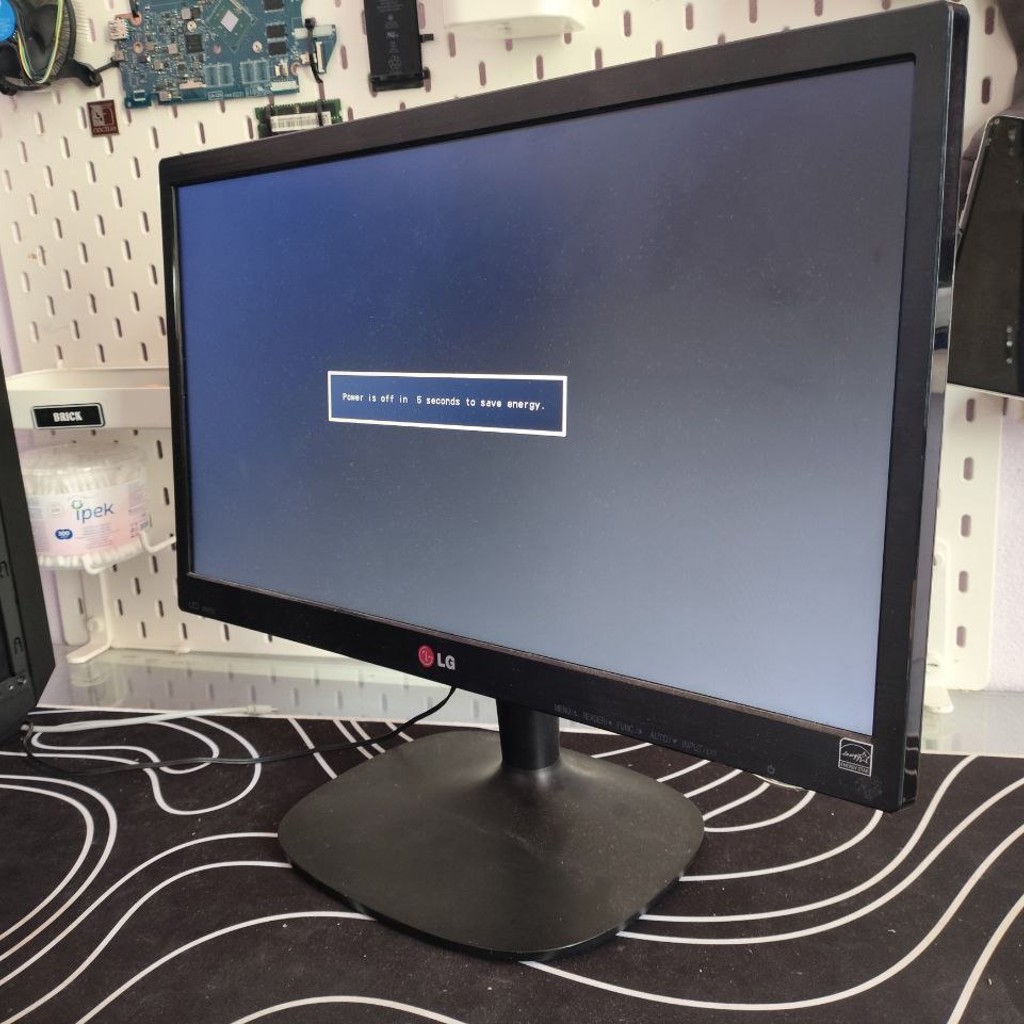 Монитор LG 20M35A-B