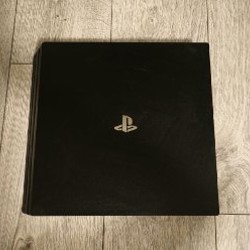 PlayStation 4 Pro - фото 2
