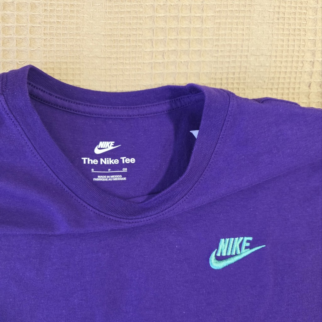 Nike The Nike Tee