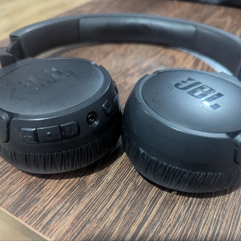 Наушники JBL Tune 670NC