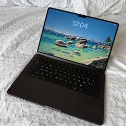 MacBook Pro M5 - фото 2