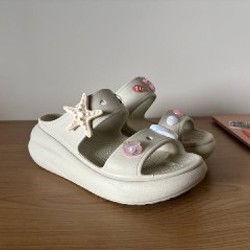 Женские crocs шлепки - фото 4