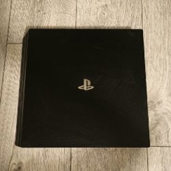 PlayStation 4 Pro - фото 2