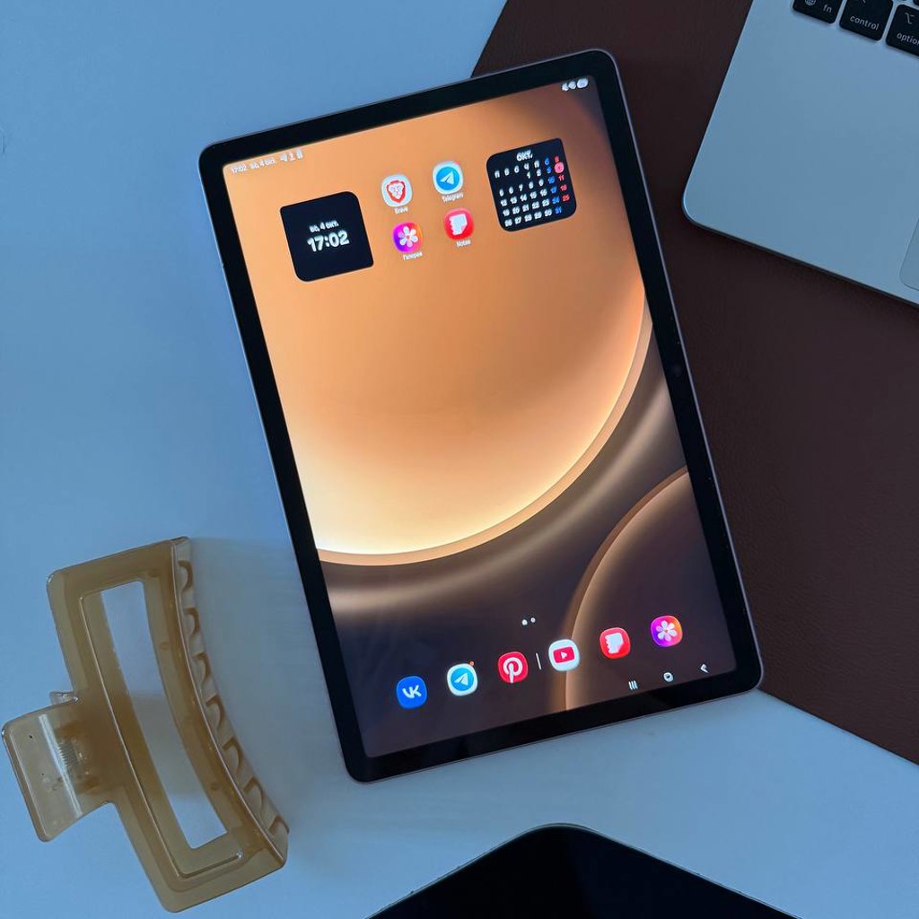Планшет Samsung Tab S9 FE