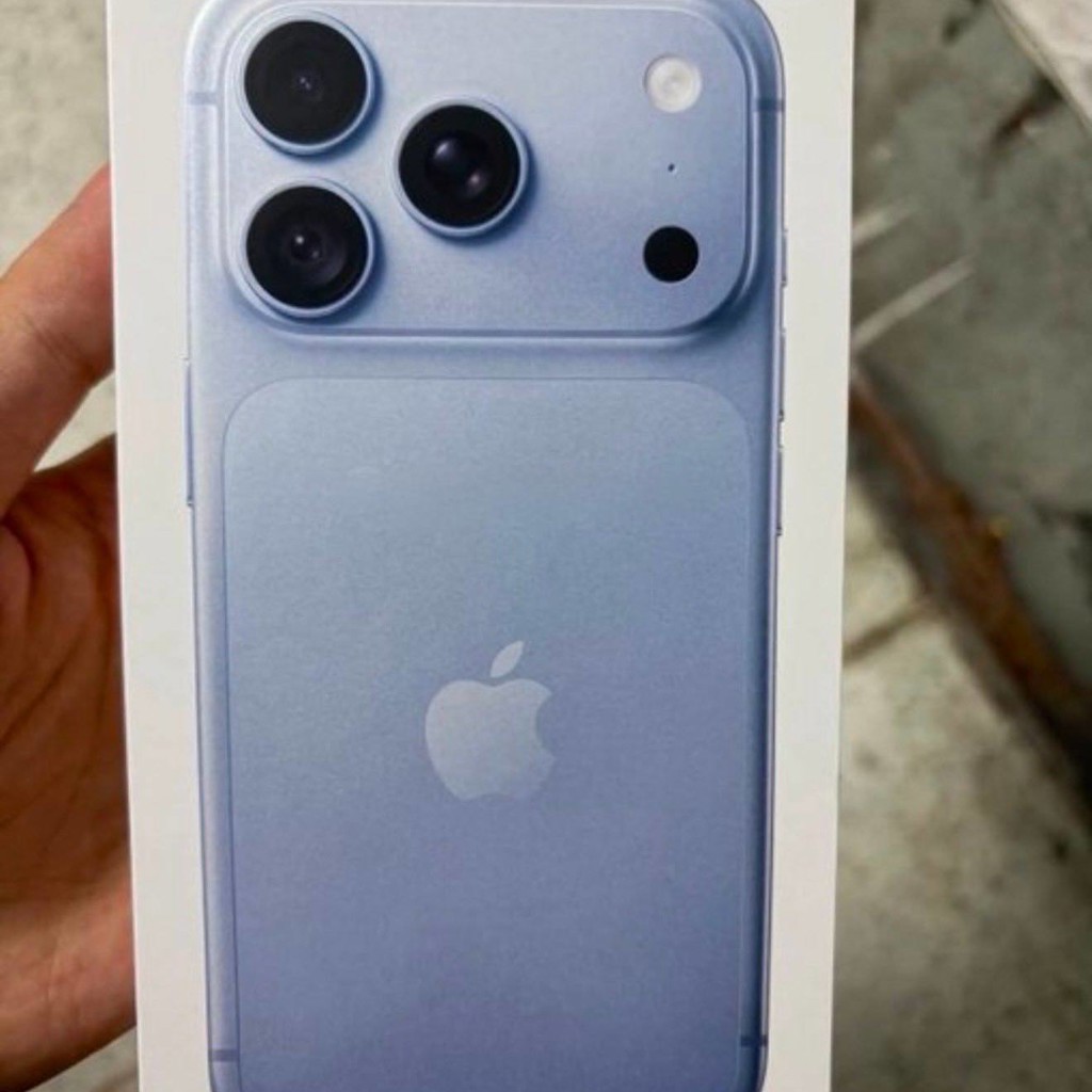 IPhone 18 pro max Glacier