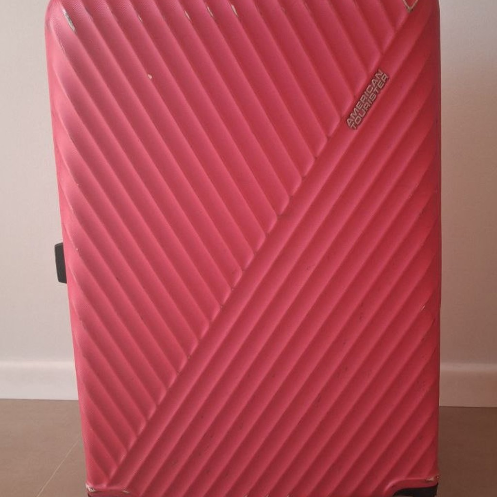 Чемодан American Tourister