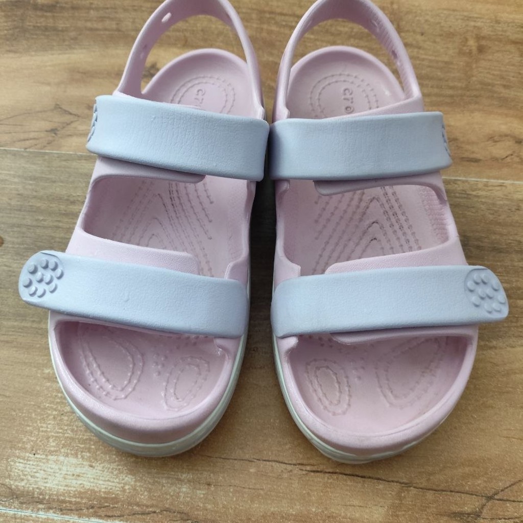 Сандалии Crocs