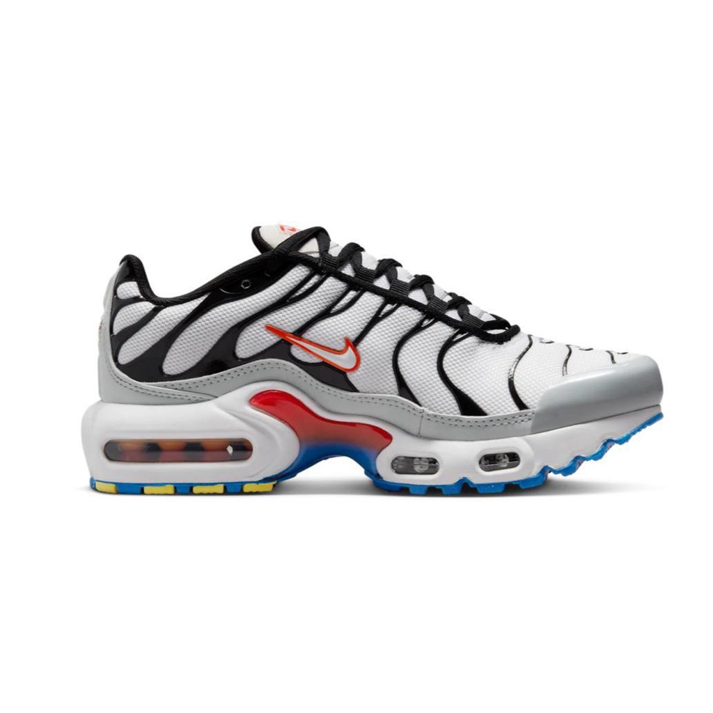 NIKE Air Max Plus Platinum