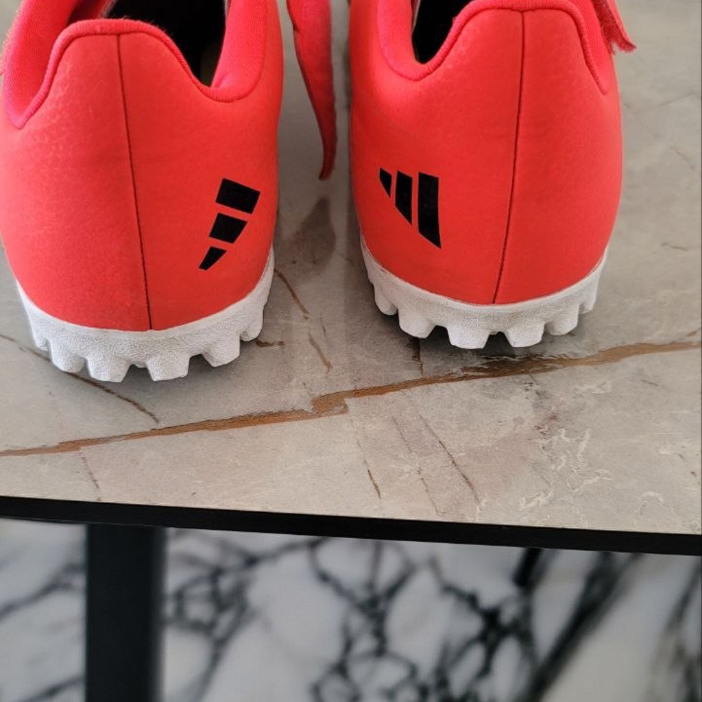Футбольные сороконожки Adidas