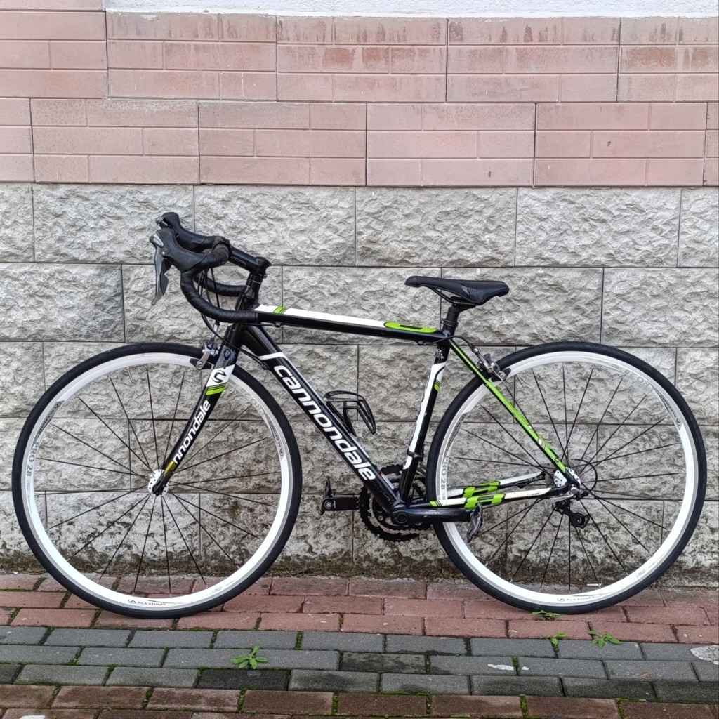Шоссейный велосипед Cannondale