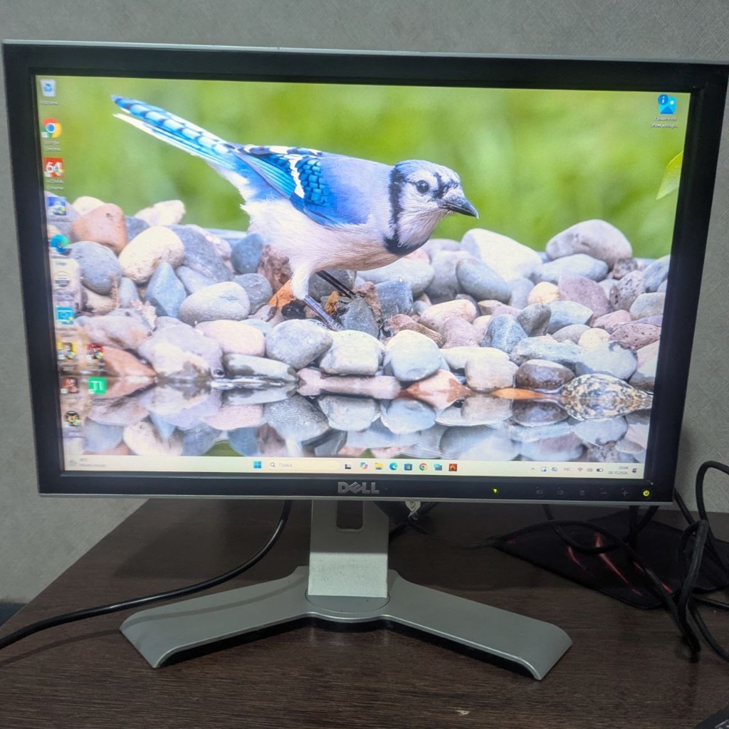 Монитор Dell UltraSharp