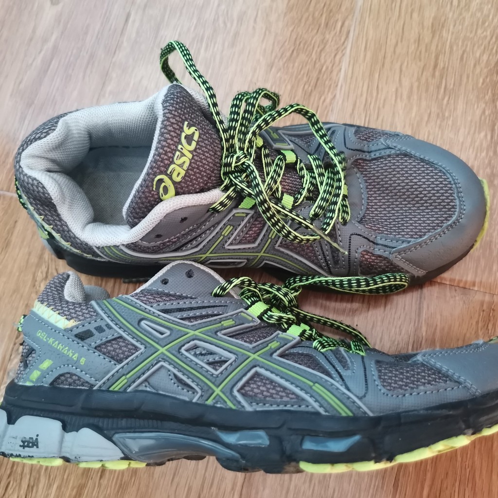 Кроссовки Asics
