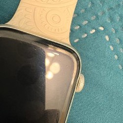 Apple Watch SE2 (2022) - фото 2