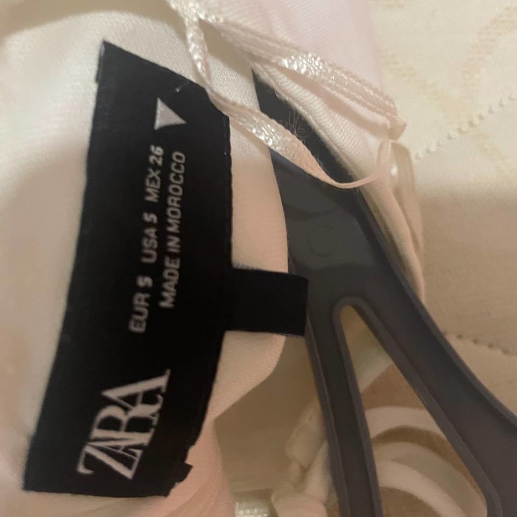 Платье Zara