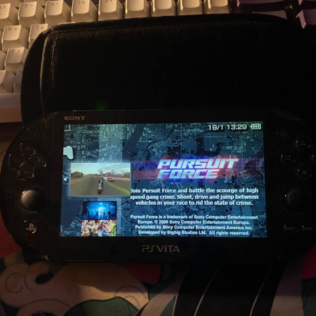 PS VITA slim