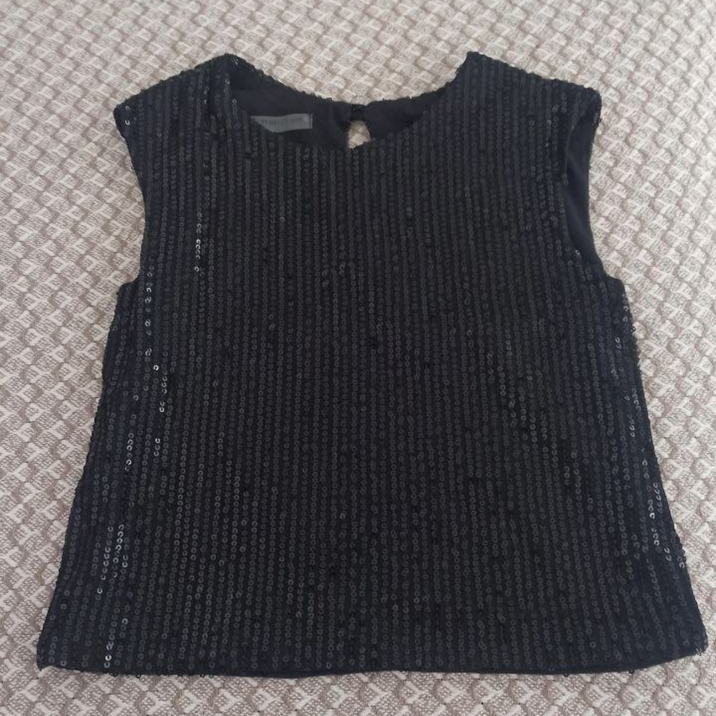 Топ для девочки с пайетками