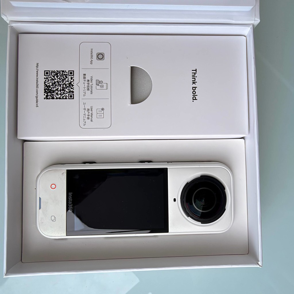 Insta360 x5