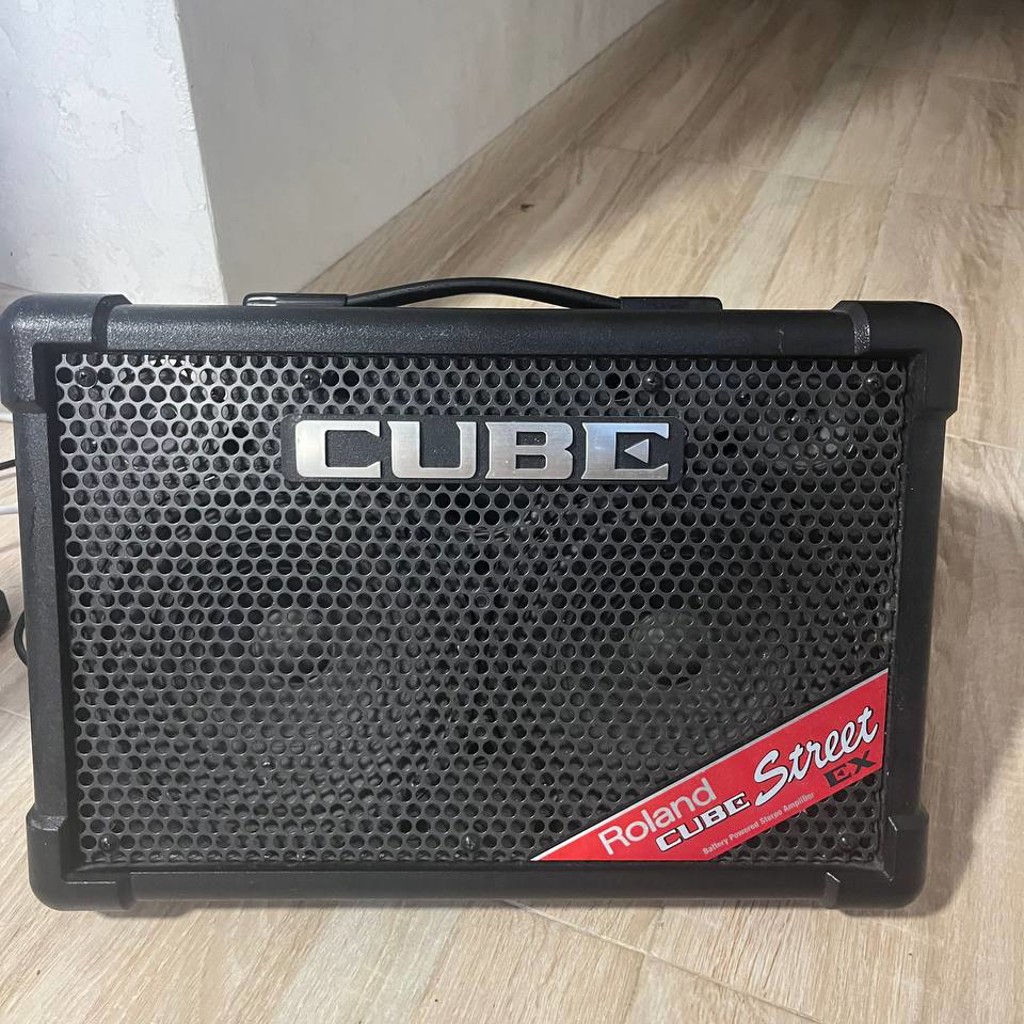 Комбик Roland cube street ex