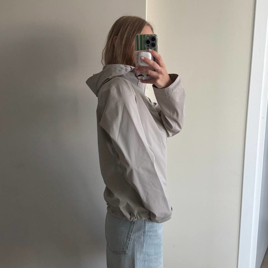 Шерстяной свитер Zara
