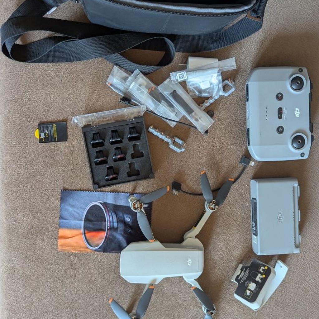 DJI Mini 2 Fly More Combo