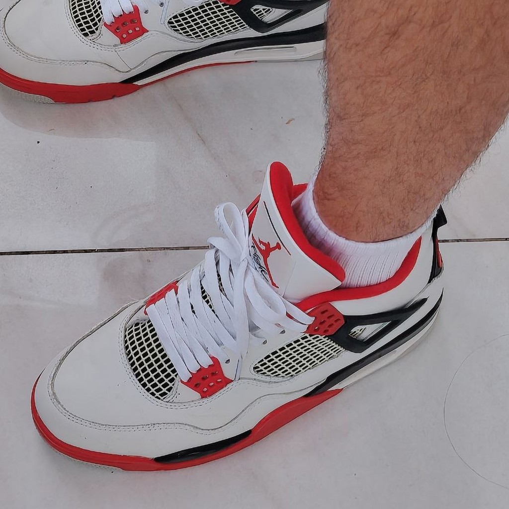 Jordan 4 retro fire red
