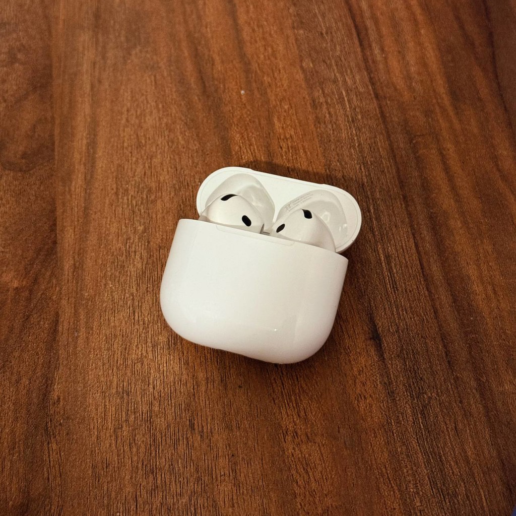 Наушники Apple AirPods 4