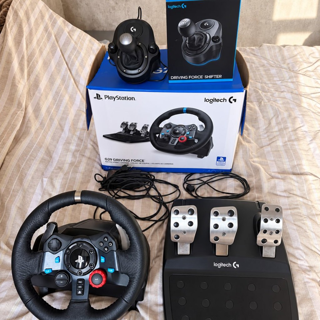 Logitech G29 + коробка передач Driving Force Shifter