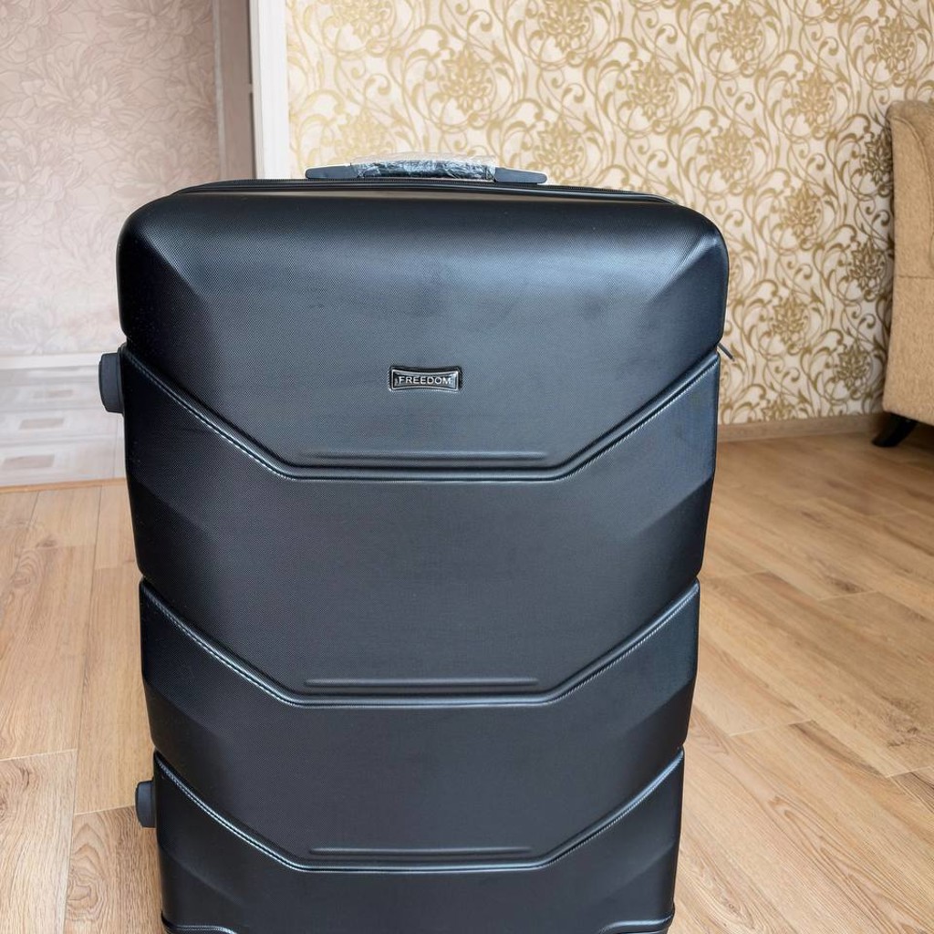 Чемодан XL