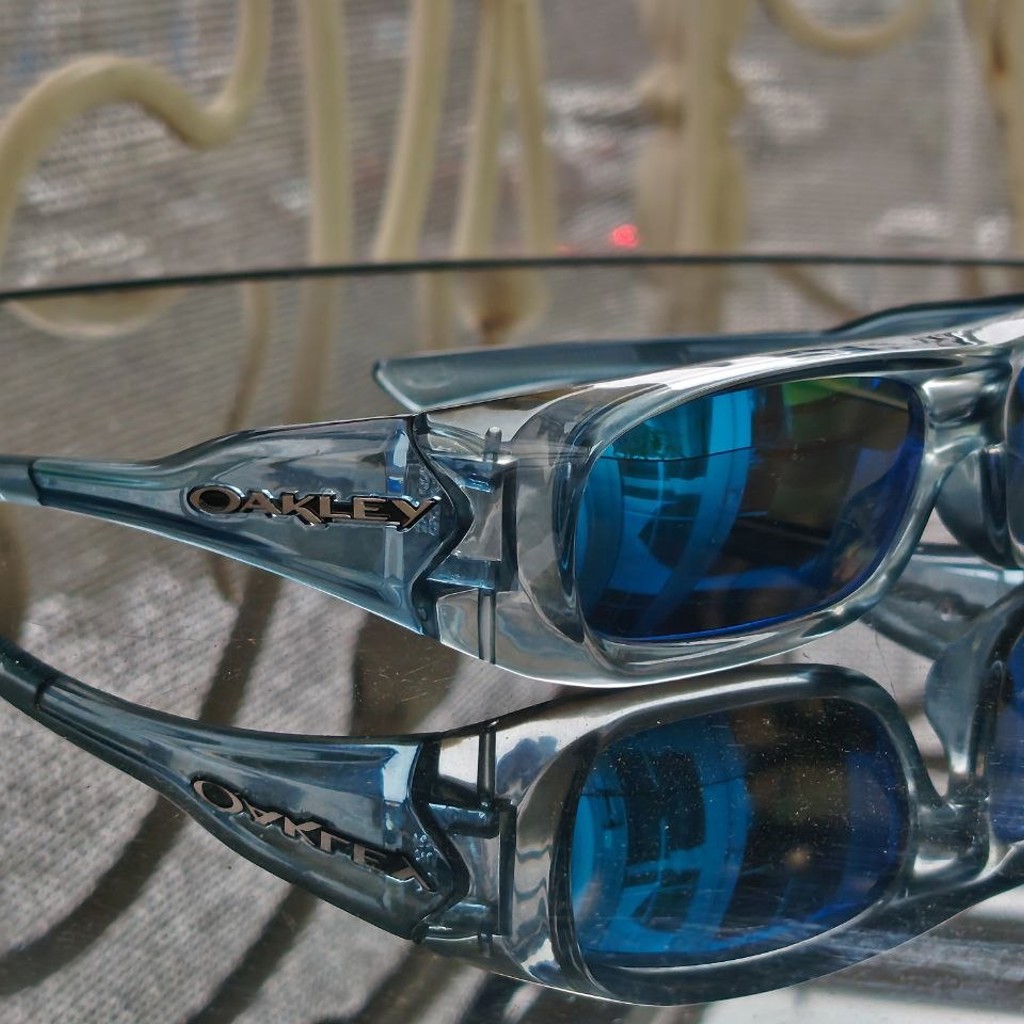 Очки Oakley