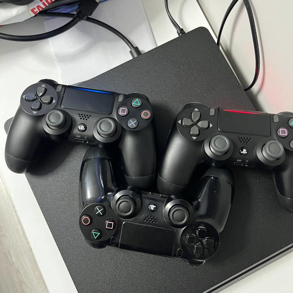 PlayStation 4 Slim