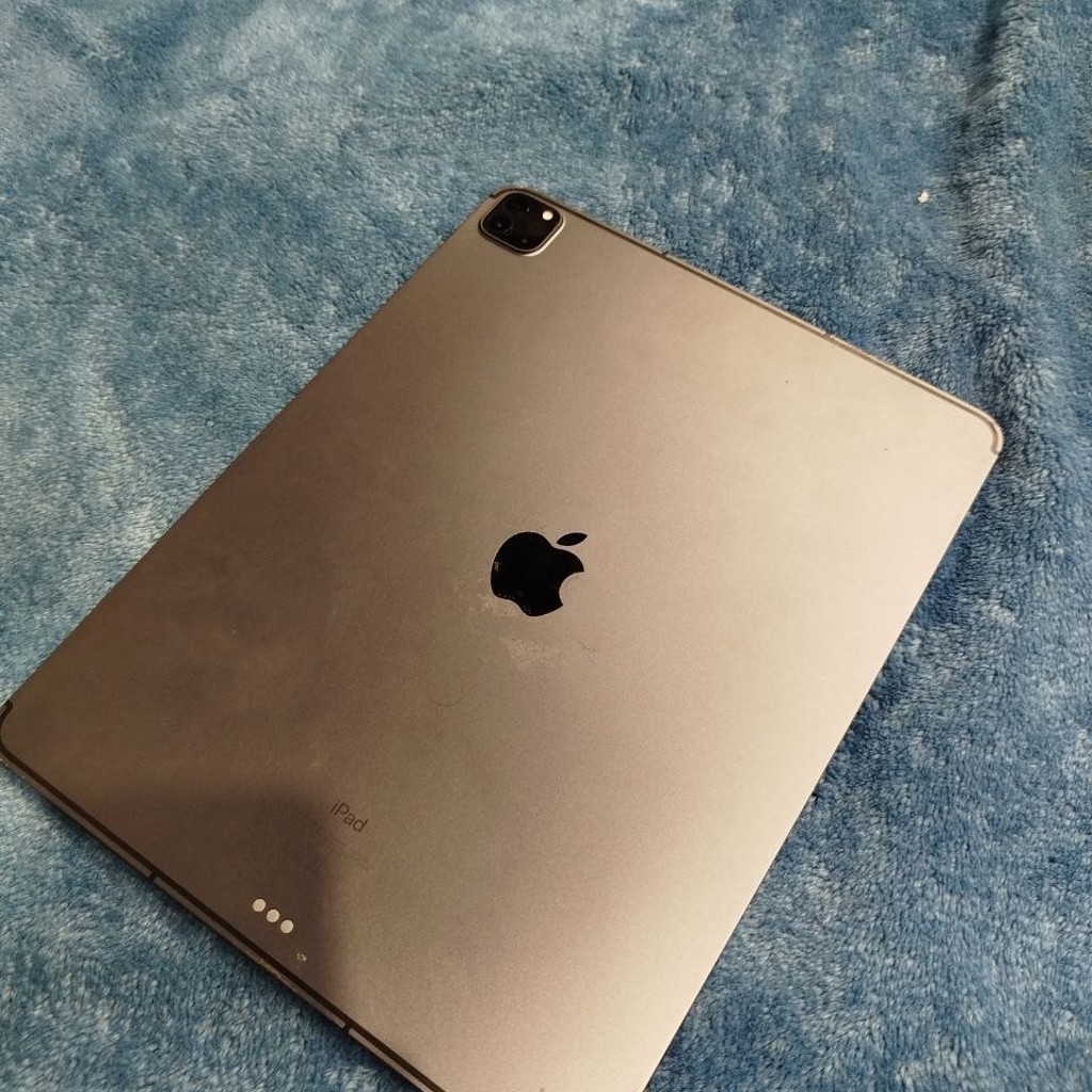 Apple iPad Pro 12.9' (5-го поколения, 2021)