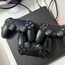 PS4 Slim 1TB - фото 2