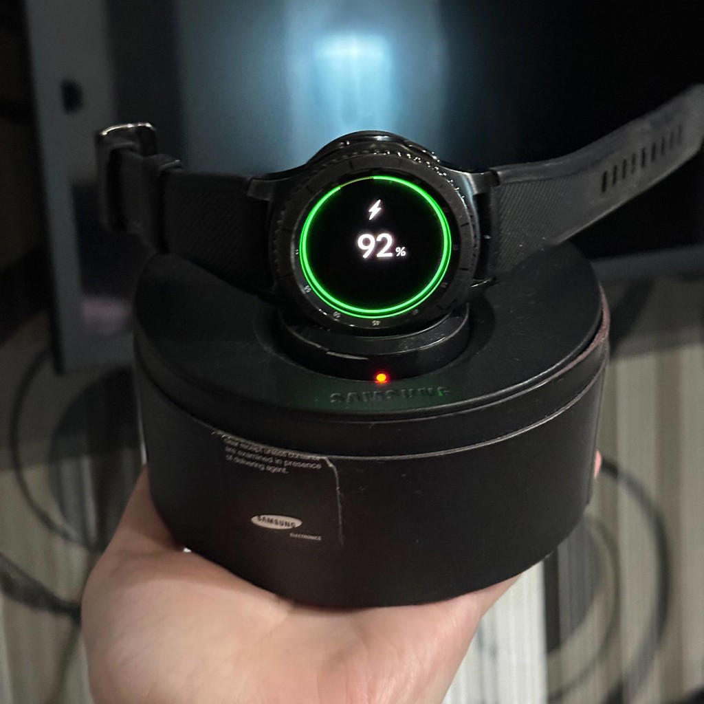 Умные часы Samsung Gear S3