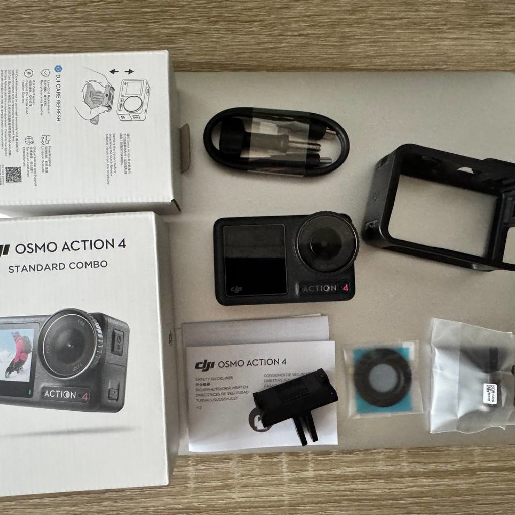 DJI Osmo Action 4 Standard Combo