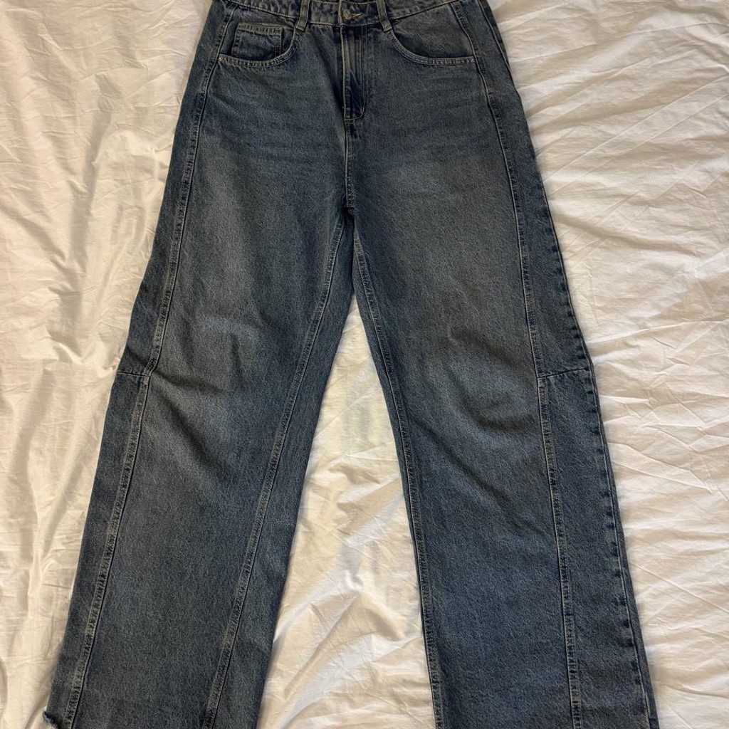 Джинсы Zara