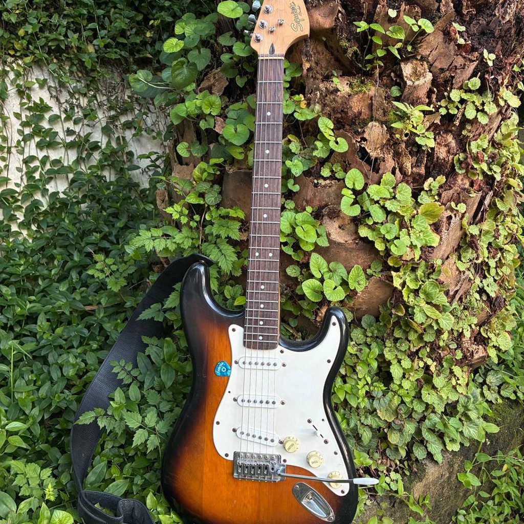 Squier Affinity Stratocaster (Sunburst)