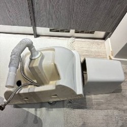 Новая раковина со смесителем - фото 4