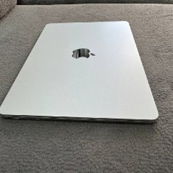 MacBook Air 13' M4 - фото 4