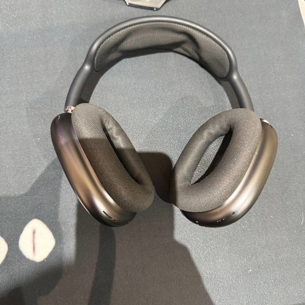 AirPods Max